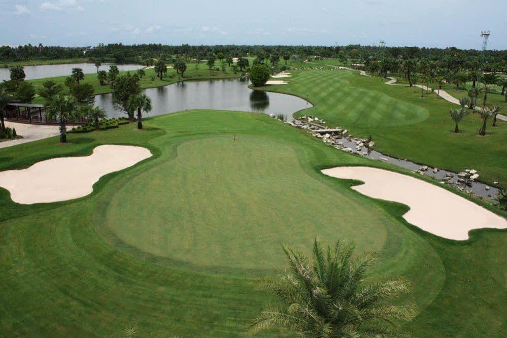 Suwan Golf & Country Club Hotel Nakhon Pathom Exterior photo